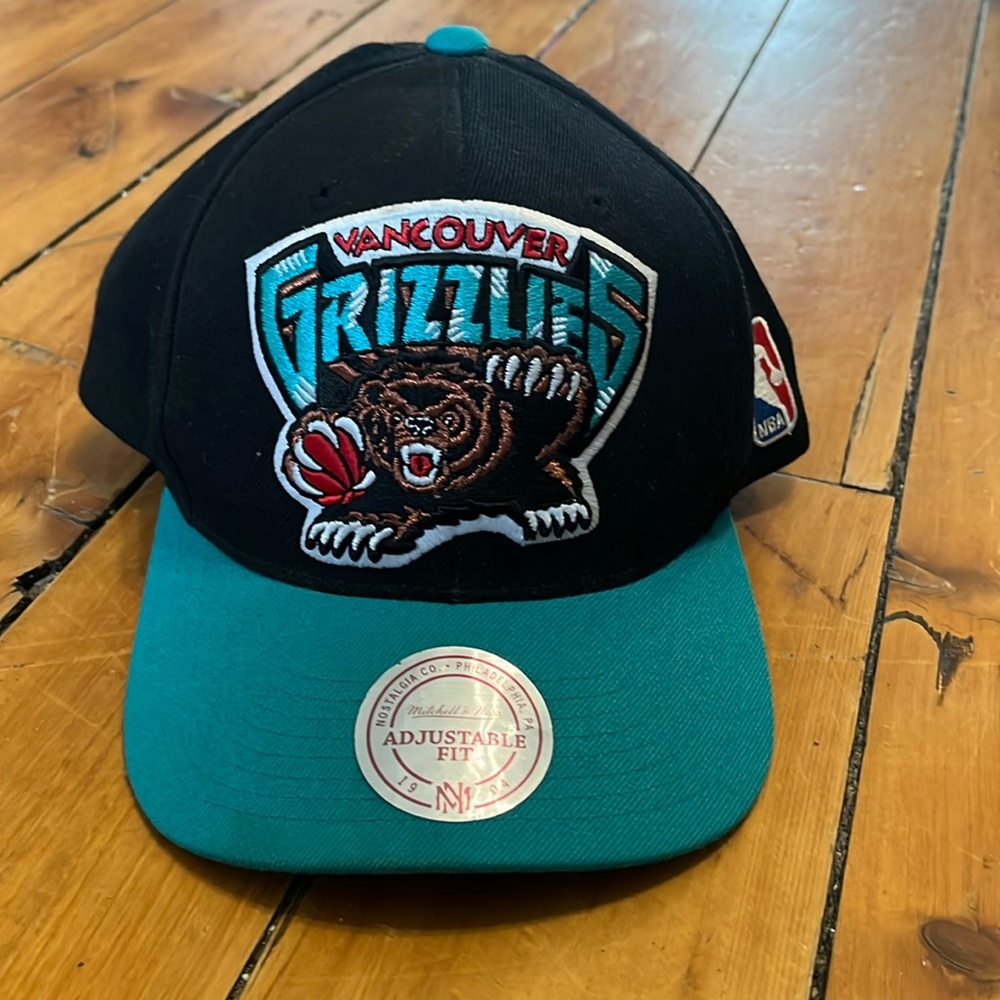 Vancouver Grizzlies Mitchell & Ness NBA SNAPBACK HAT